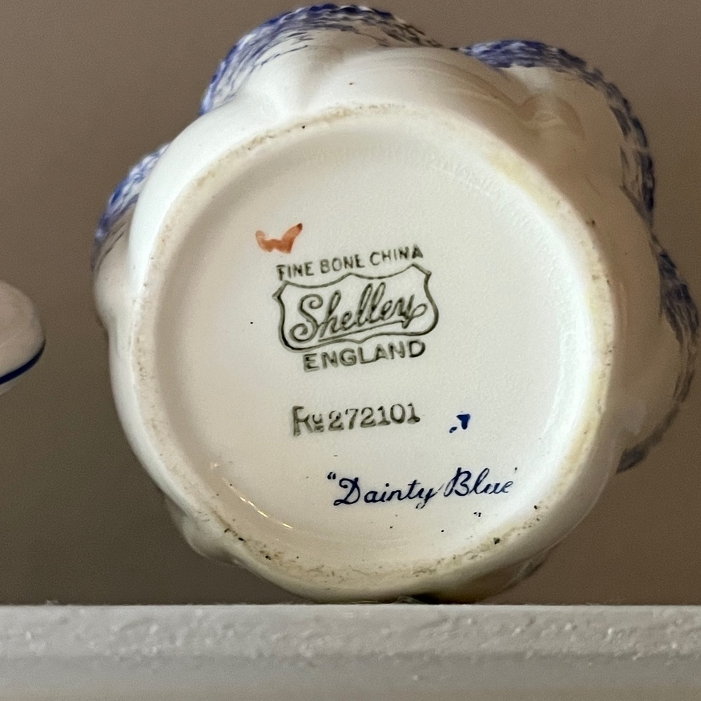 Shelly Fine Bone China Cream and Sugar - Picture 5 of 6